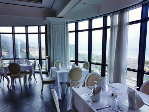 Hotel Raya Tichy Екстер'єр фото